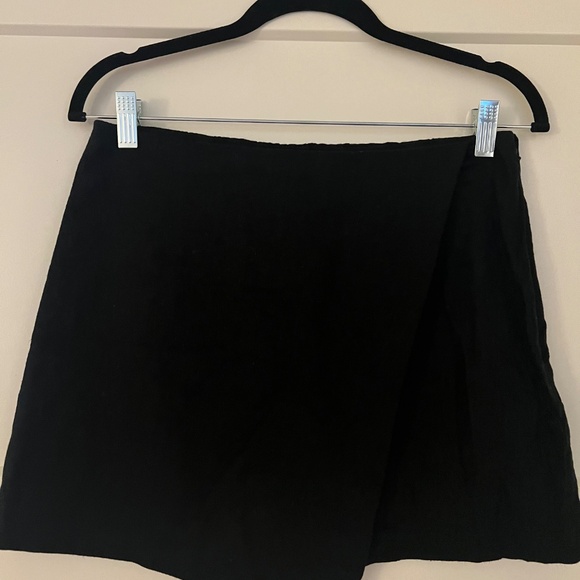 Abercrombie Black Linen Skort - Size Medium - NWOT - Picture 3 of 7